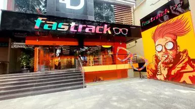 Fast track showroom 2025 near by